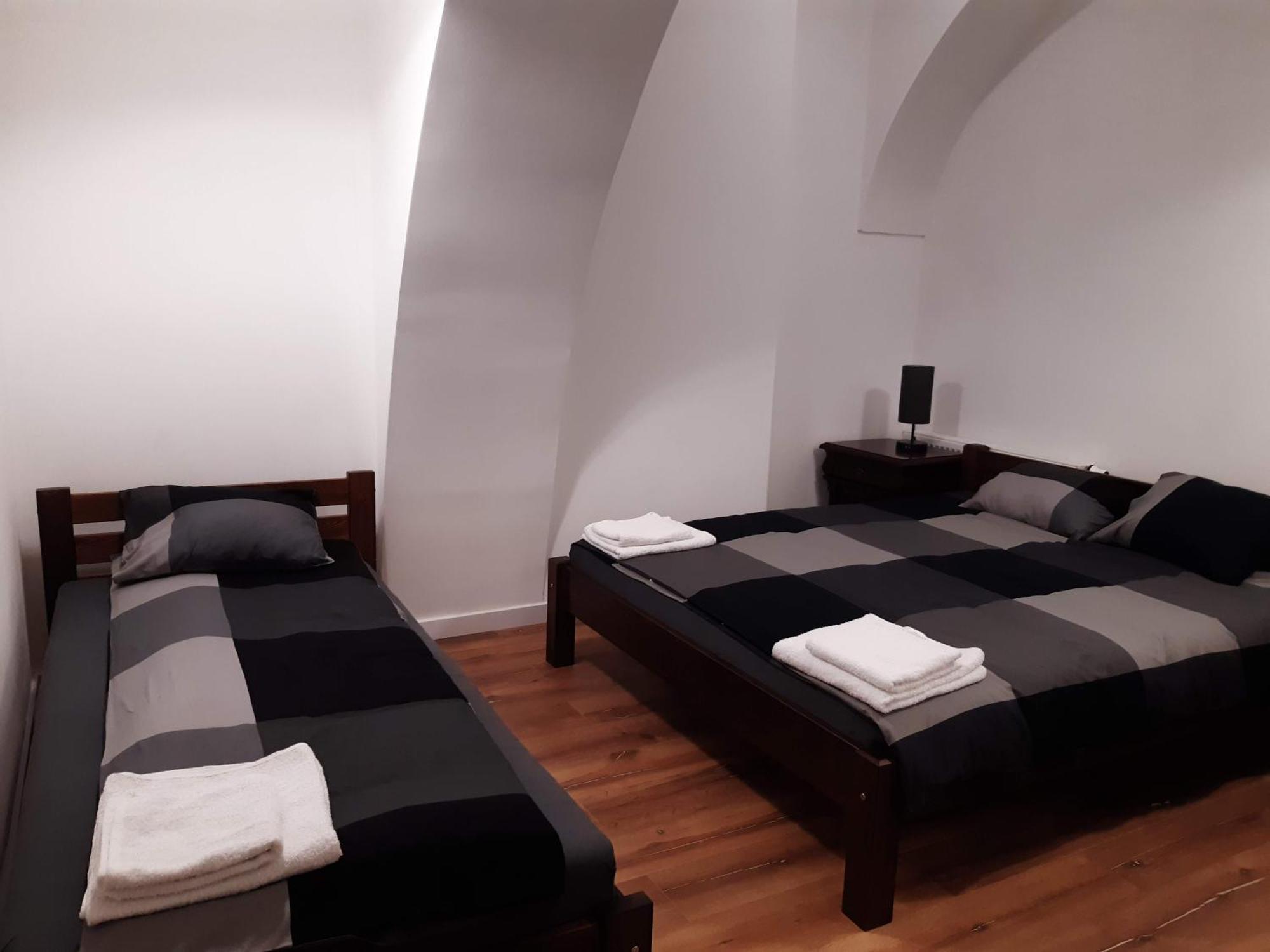 Apartament Klimt 2 Bielsko-Biala Bagian luar foto